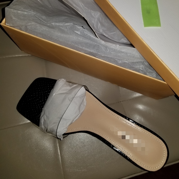 Black snake print mule - Picture 2 of 2